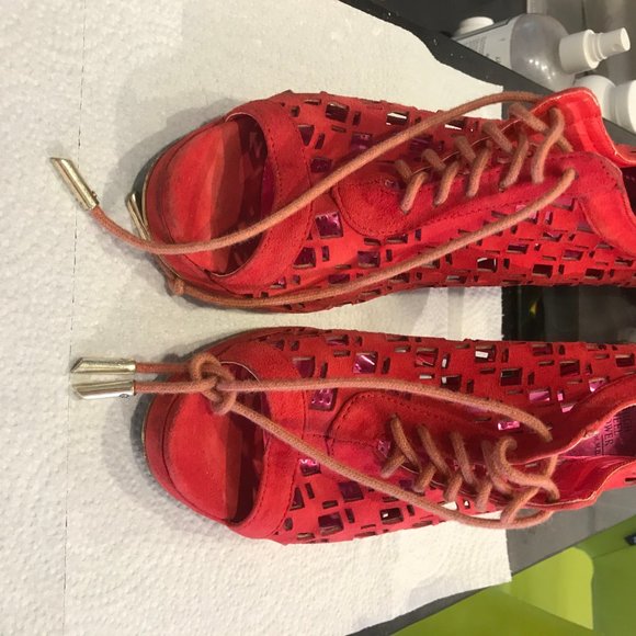 Stylish Red Pumps by High Heel Power - Picture 3 of 8